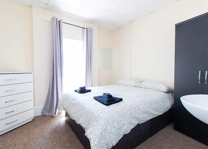 Brookvale Guest House Room 10
